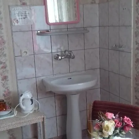 Gucio בית אירוח וובה