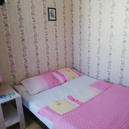 Homestay Gucio *