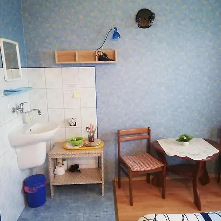 Gucio Homestay Leba