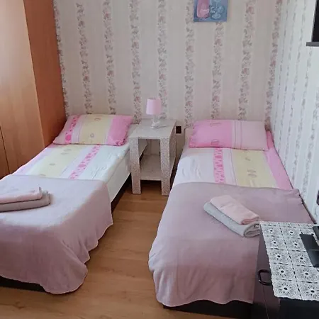 Gucio 홈스테이 *