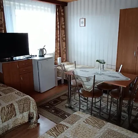 Gucio Homestay *