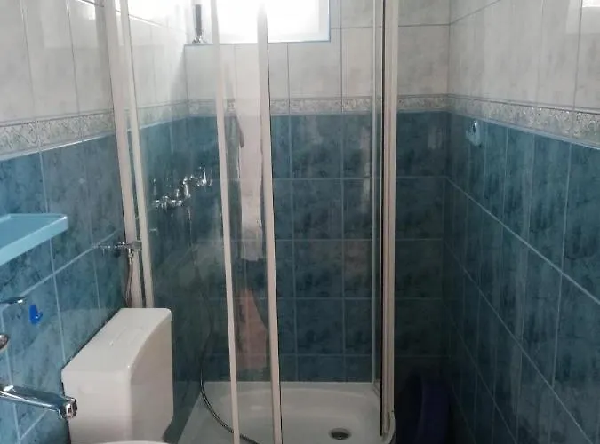 Gucio Homestay szállás *